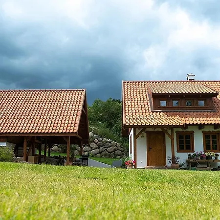 Domy W Lipowie - Dom Rozowy Lipowo  Exterior photo
